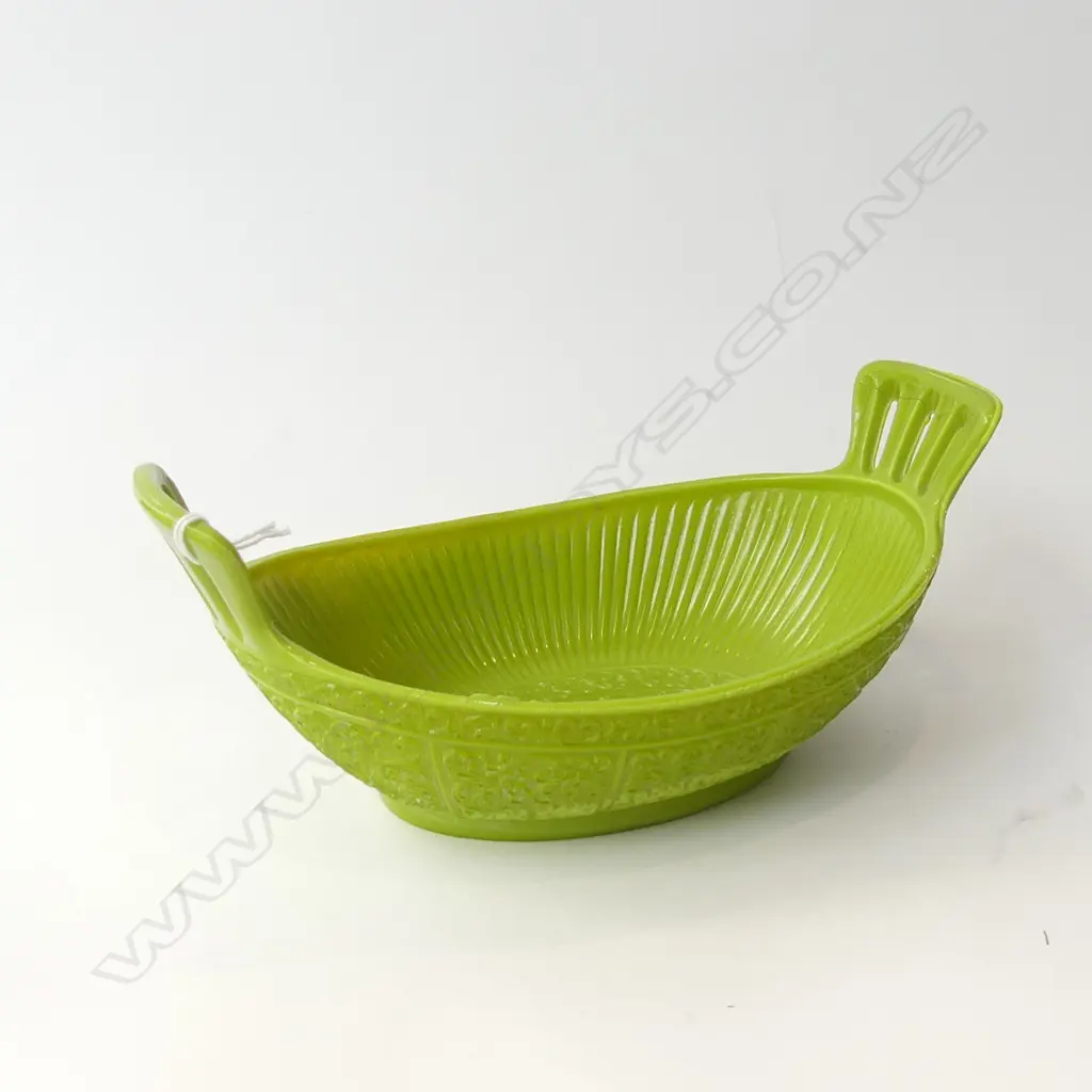 SOWERBY OVAL BOWL AESTHETIC GREEN W PEACOCKS REGISTRATION #12 FEB. 1879 Image 1++