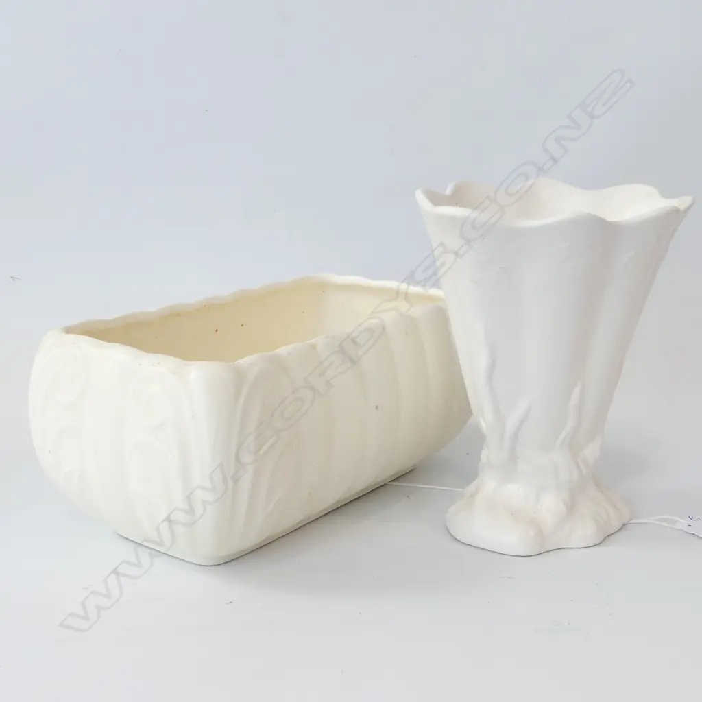 2 WHITE CROWN LYNN VASES; #644 H.135mm, TROUGH W.195mm Image 1++