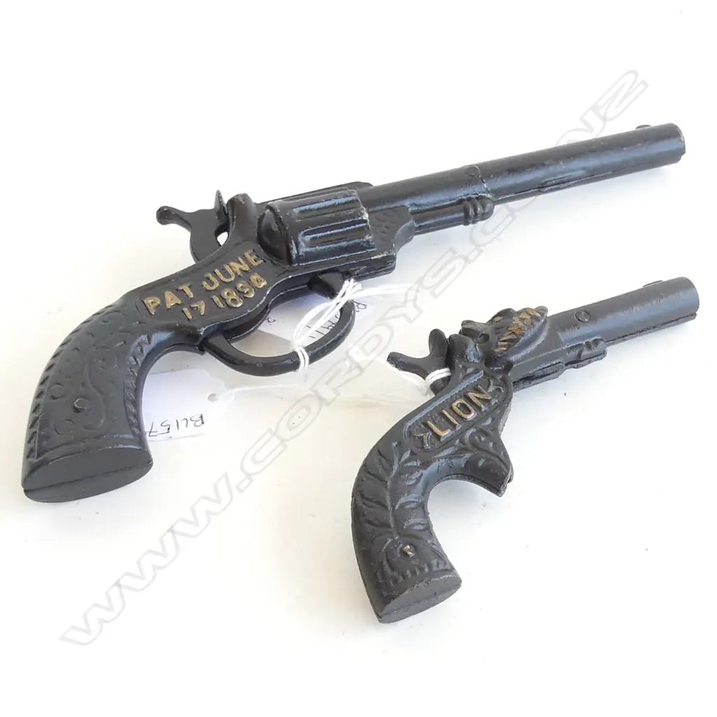 2 CAST ZINC REPRODUCTION CAP GUNS; 'COLUMBIA' & 'LION' L.220mm Image 1++