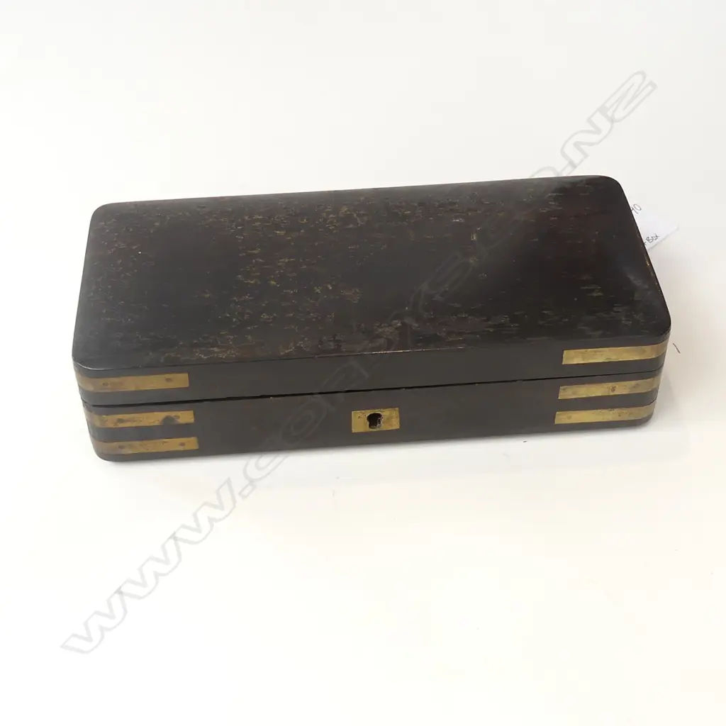 PR CUT THROAT RAZORS IN VICTORIAN BRASS DETAILS BOX. ONE HINGE A/F Image 1++