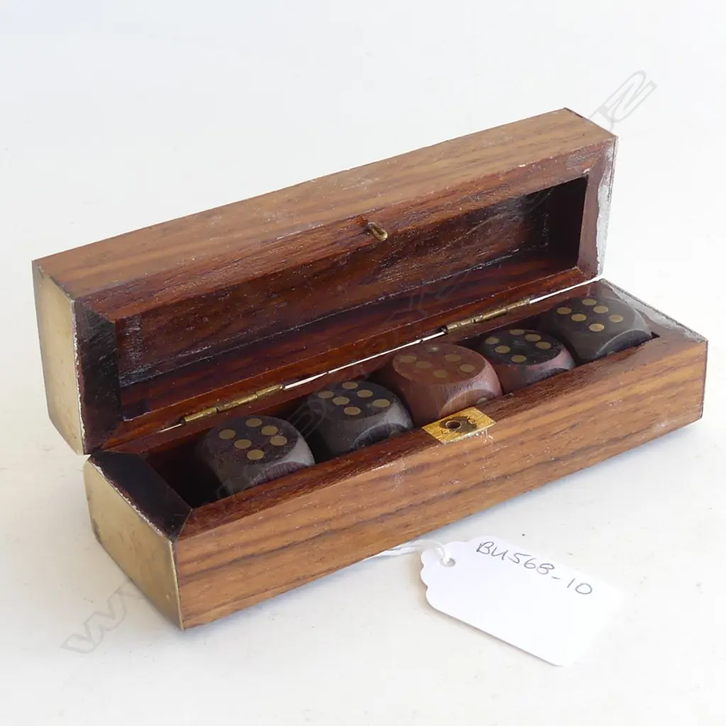 BRASS AND WOOD DICE BOX WITH FIVE DICE 130 X 40mm Image 1++