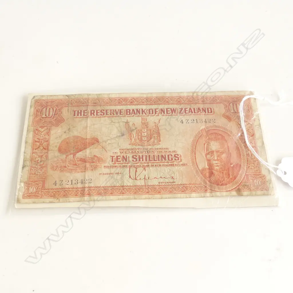 EARLY NZ LEFEAUX 10/- BANKNOTE 4Z213422 some wear Image 1++