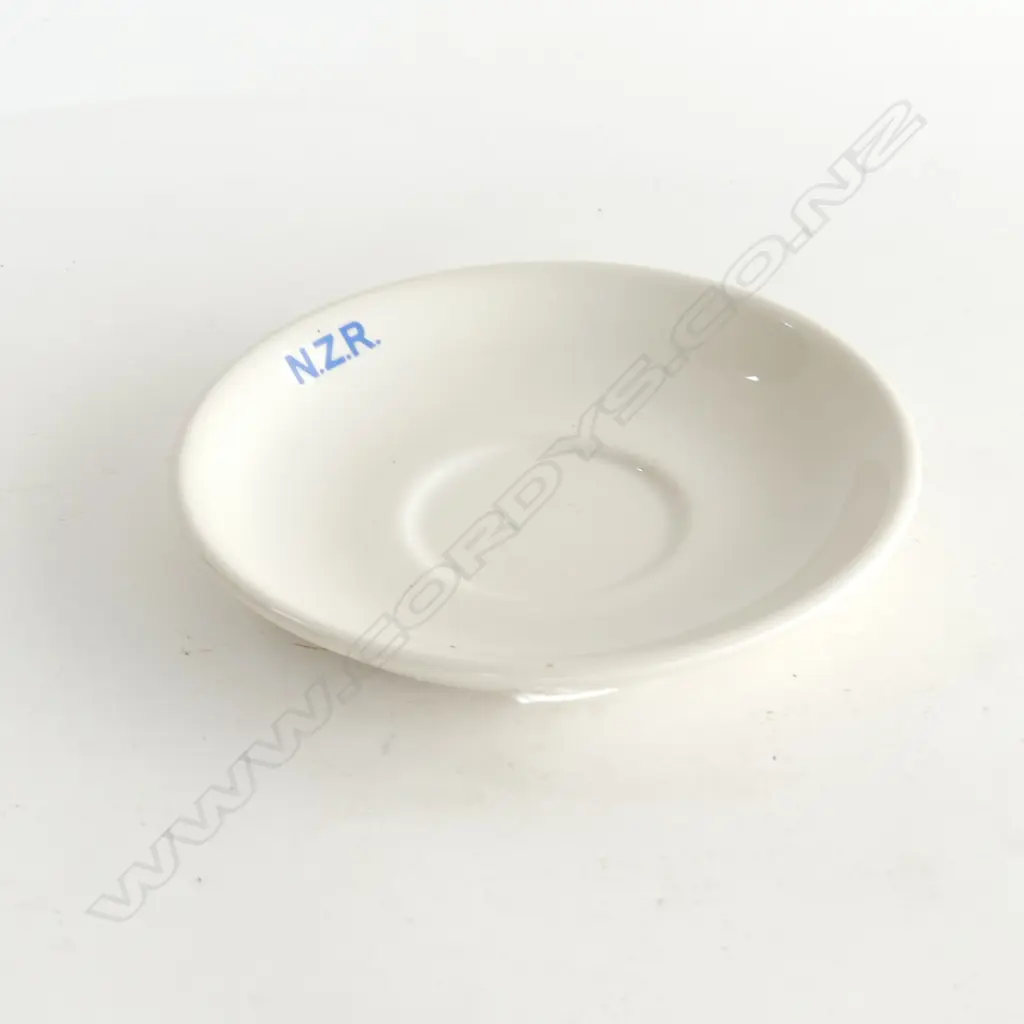 CROWN LYNN N.Z.R SAUCER 145mm dia Image 1++