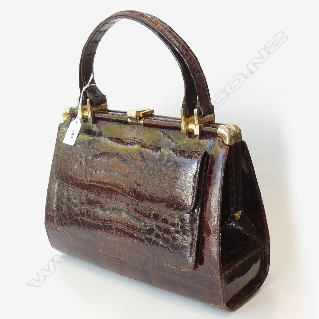 VINTAGE CROCODILE LEATHER HAND BAG Image 1++