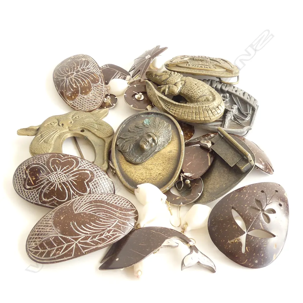 METAL BELT BUCKLES + COCONUT / SHELL JEWELLERY Image 1++