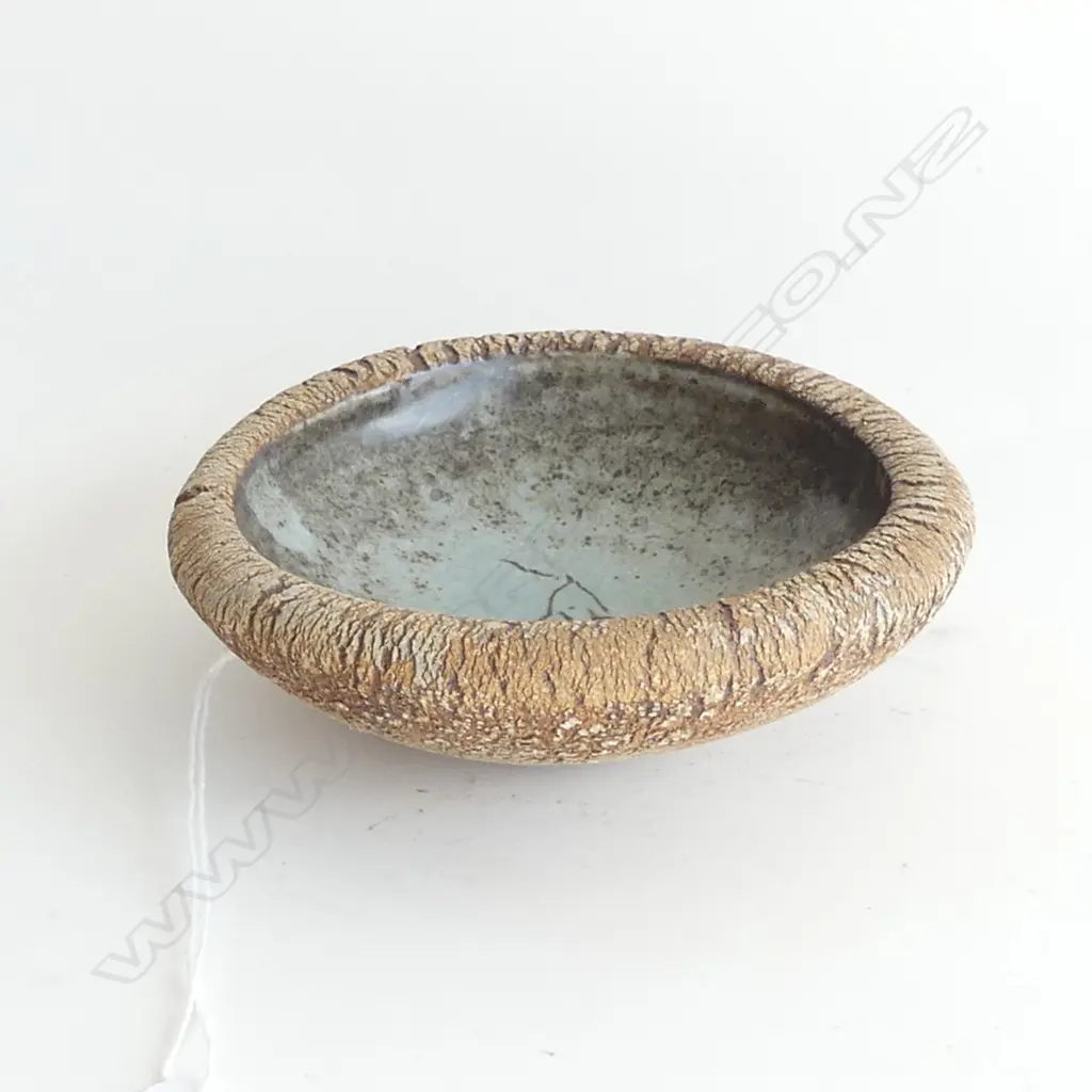 (20732) LEN CASTLE BOWL ASH GLAZED/UMBER PIGMENTED D. 130mm Image 1++