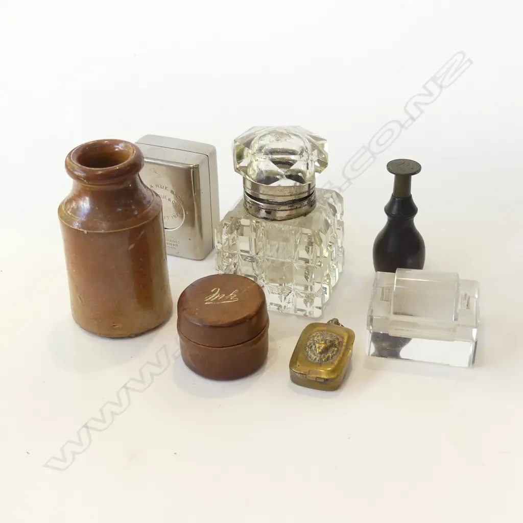 SMALL BOX OF INKWELLS, BOTTLES, STAMP WETTER, STAMP BOX Image 1++