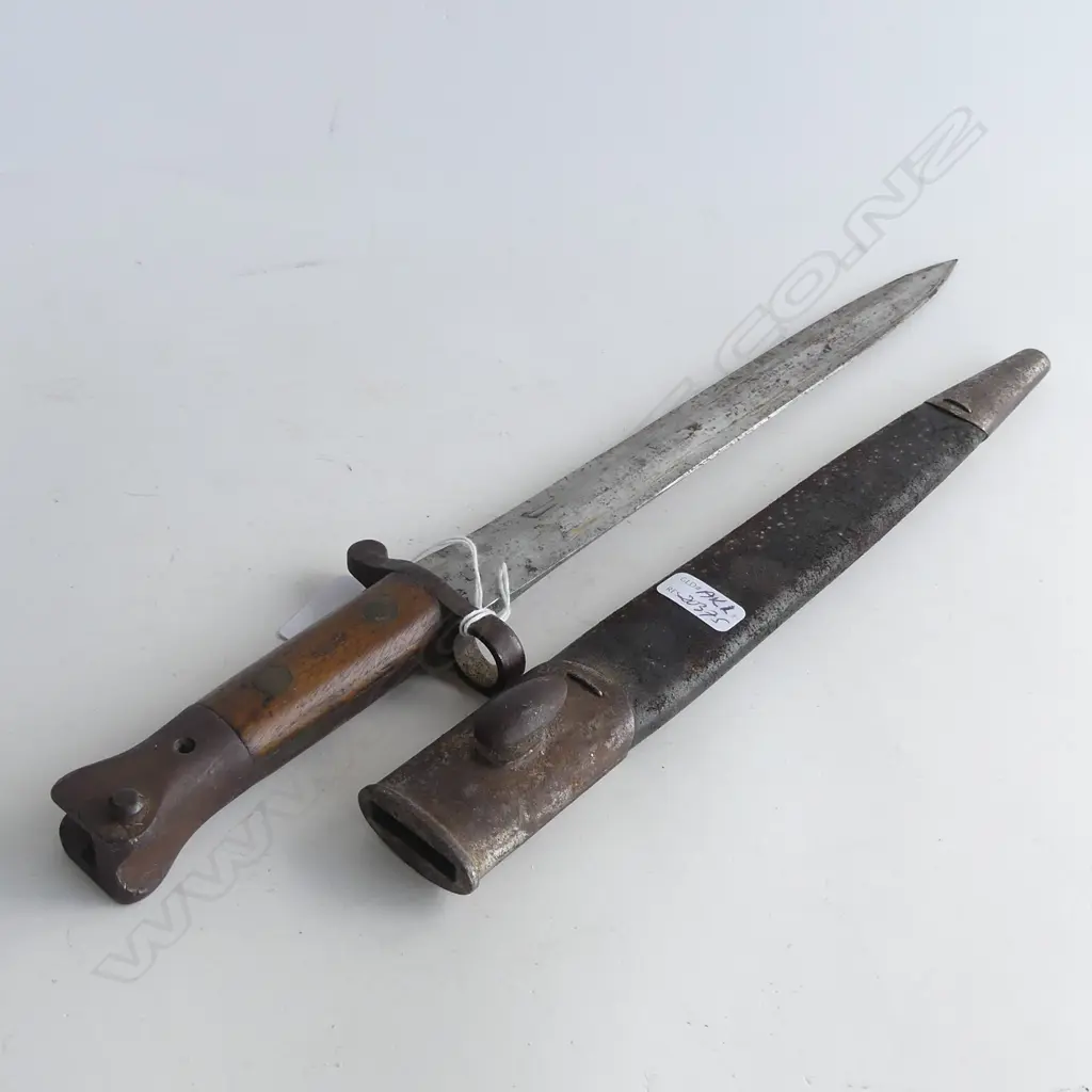 WWII BRITISH BAYONET MK1 TYPE 2 IN SCABBARD L. 435mm Image 1++