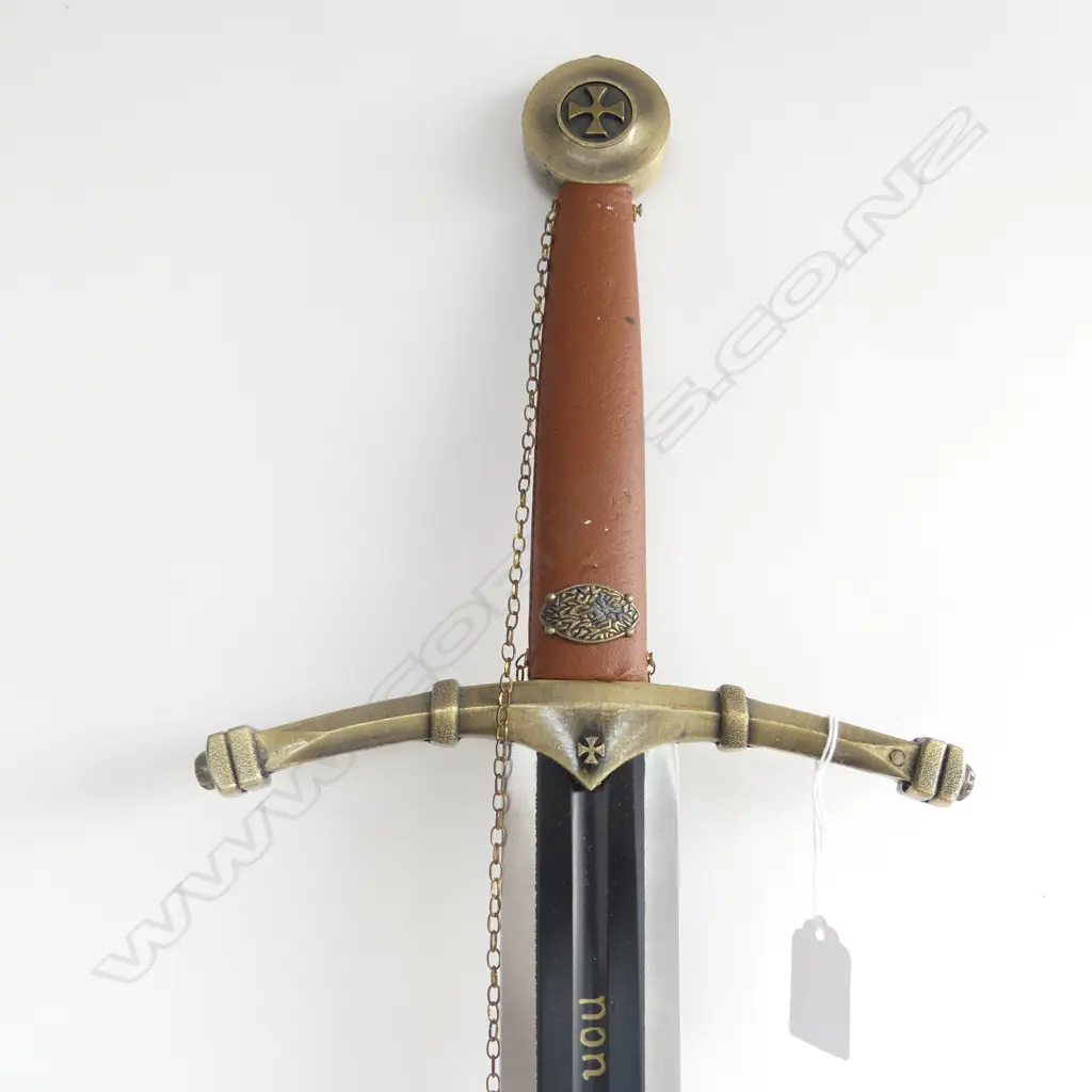 MODERN EXCALIBUR TYPE SWORD L. 1120mm Image 1++