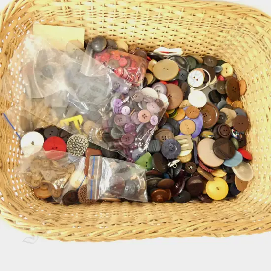 LARGE LOT OF ASST VINTAGE BUTTONS