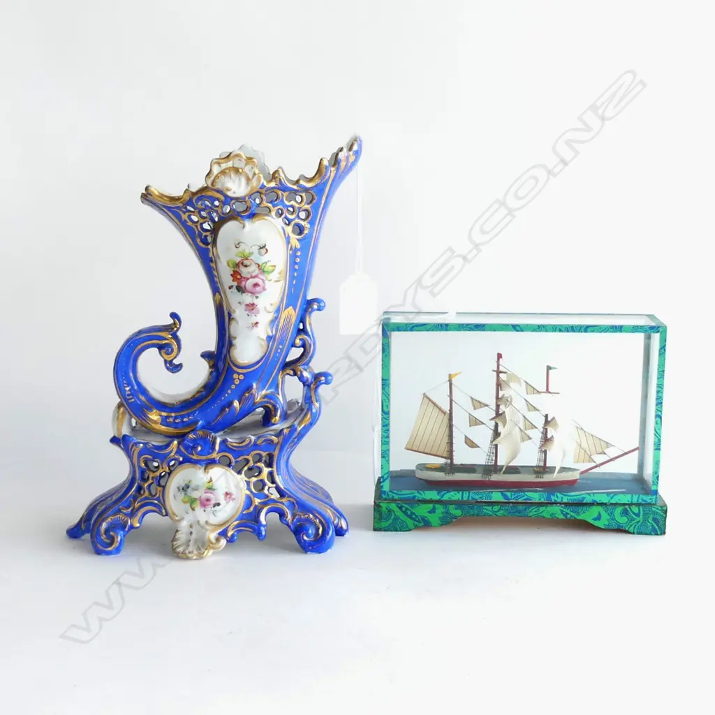 GLASS BOXED SAILING SHIP (180 X 130MM) + VINTAGE BLUE & GOLD PORCELAIN TRUMPET VASE (A/F) (H  240MM) Image 1++