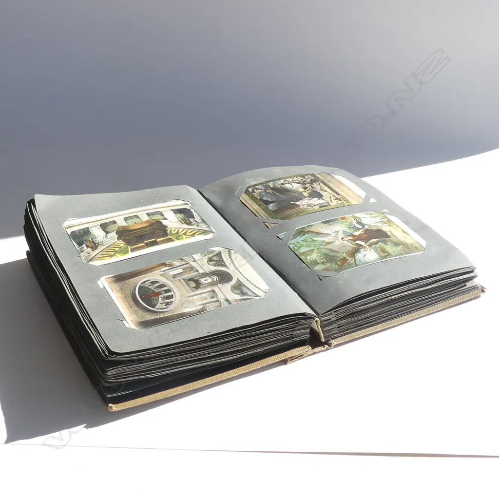 LARGE COLLECTION OF OLD POSTCARDS IN ALBUM FROM AROUND THE WORLD Image 1++
