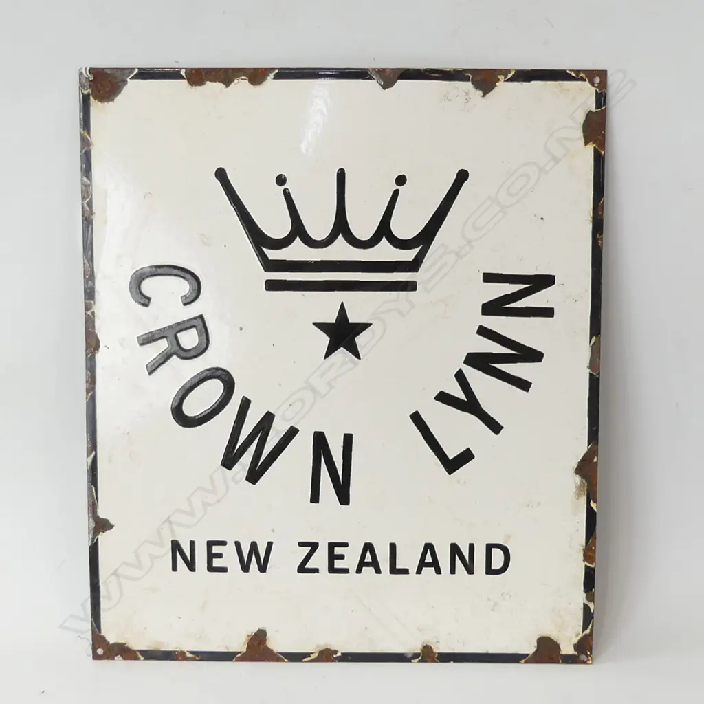 OLD ORIGINAL CROWN LYNN ENAMEL SIGN  355 X 305MM Image 1++