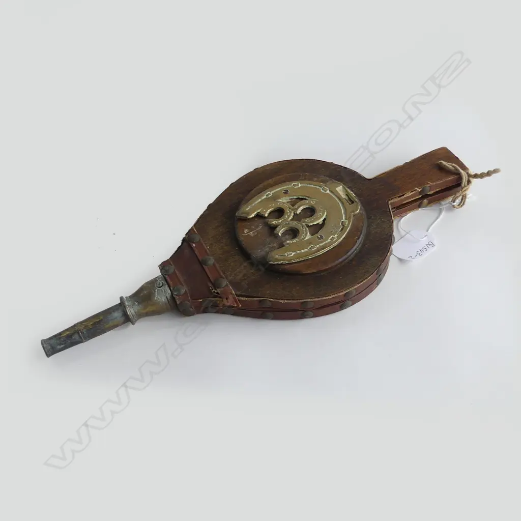 VINTAGE WOOD & LEATHER BELLOWS WITH BRASS HORSESHOE L 350MM Image 1++