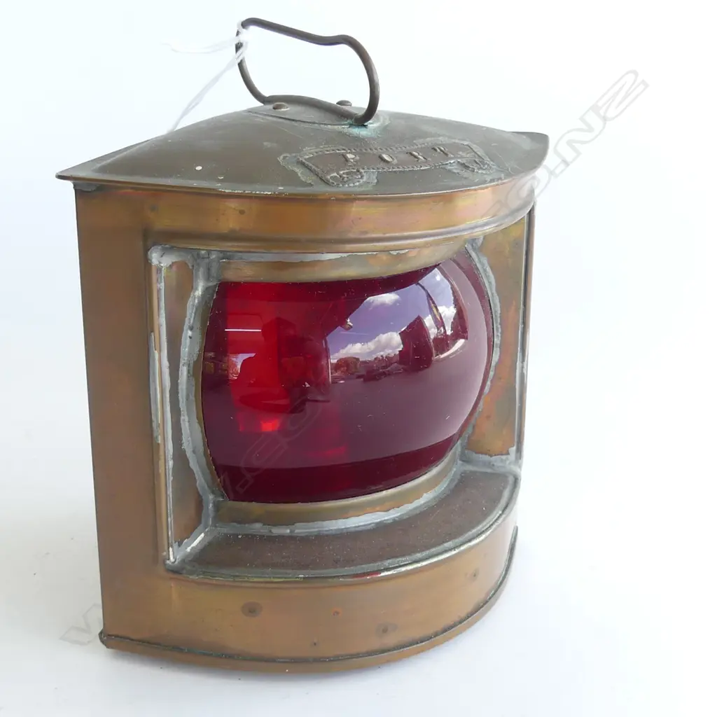 COPPER CASED RED LIGHT PORT MARITIME LAMP H. 165MM Image 1++