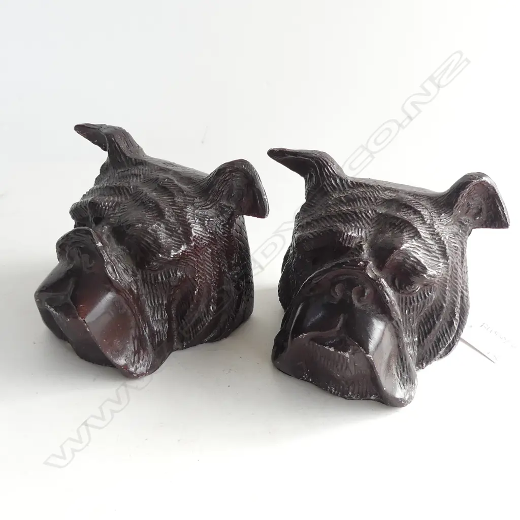 PR METAL BULLDOG HEAD BOOK ENDS H.100mm Image 1++