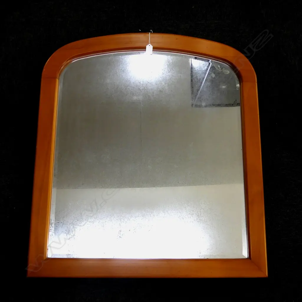 RIMU MIRROR 890x800mm Image 1++