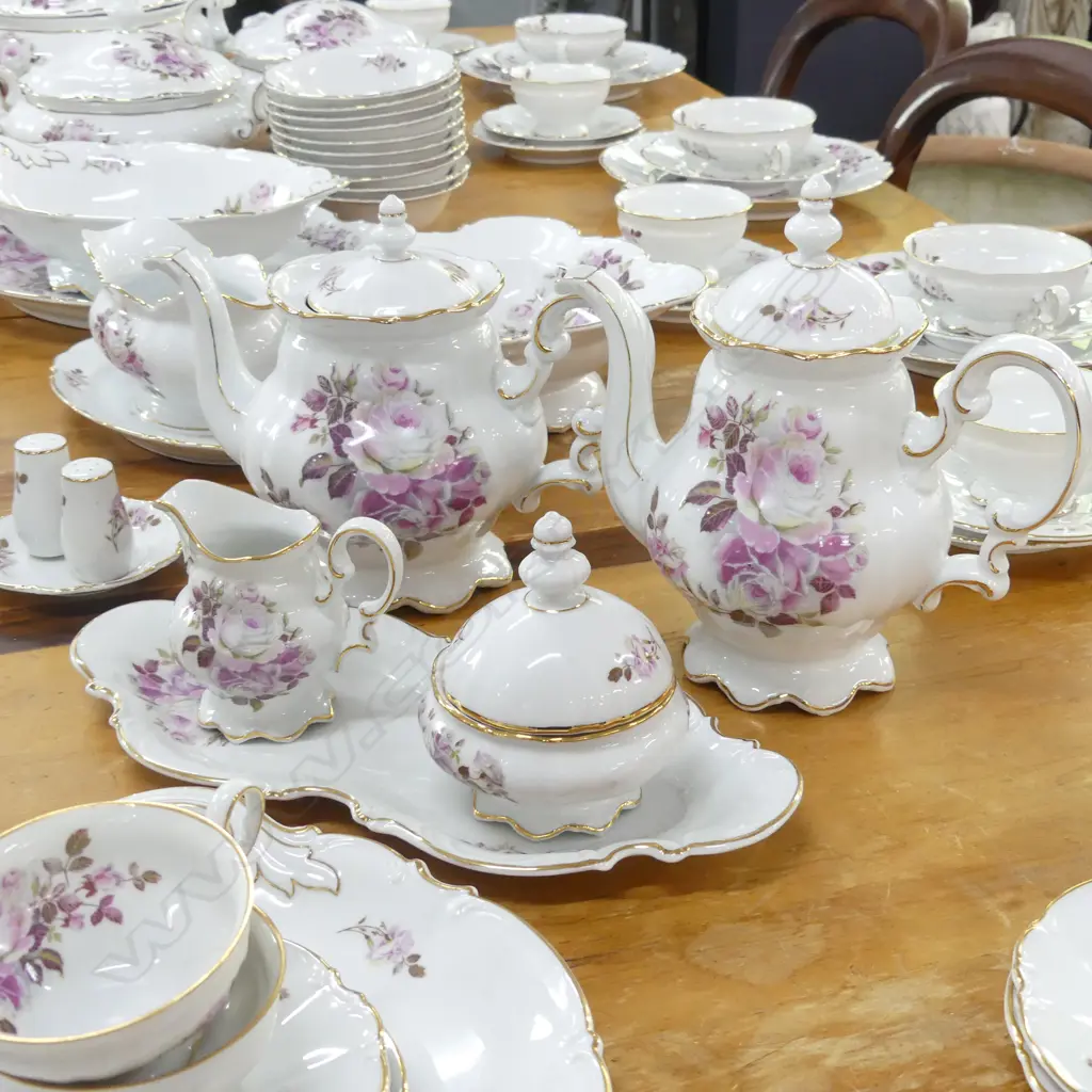 VERY LG HUTSCHENREUTHER 'SYLVIA' 10 PLACE DINNER SERVICE... Image 1++