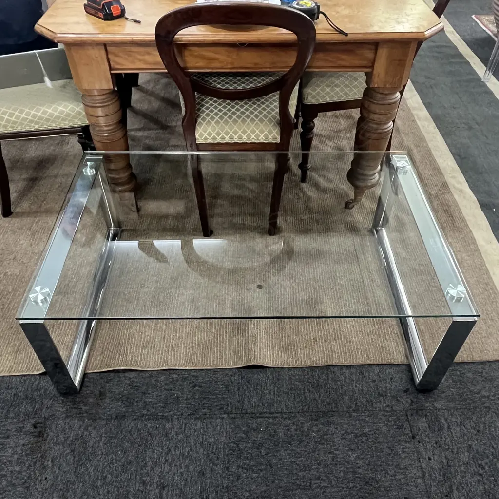 CONTEMPORARY PLATE GLASS & POLISHED STAINLESS STEEL COFFEE TABLE 1100x700 Image 1++