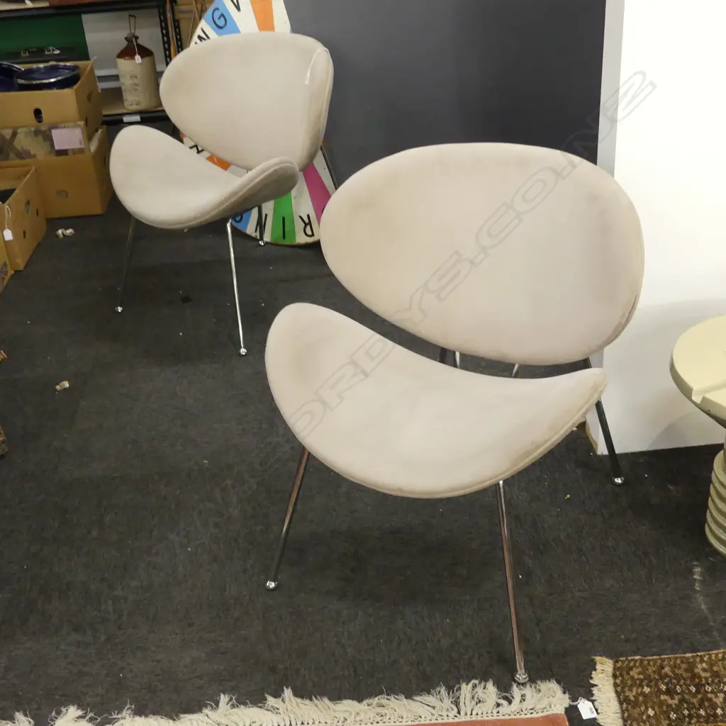 PR PIERRE PAULIN 'ORANGE SLICE' STYLE CHAIRS IN BEIGE UPHOLSTERY Image 1++