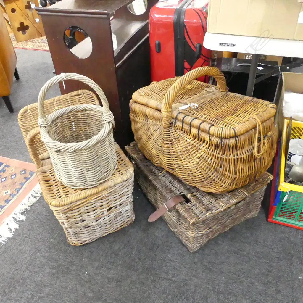 3 WOVEN CANE PICNIC BASKETS + 2 SMALLER BASKETS Image 1++