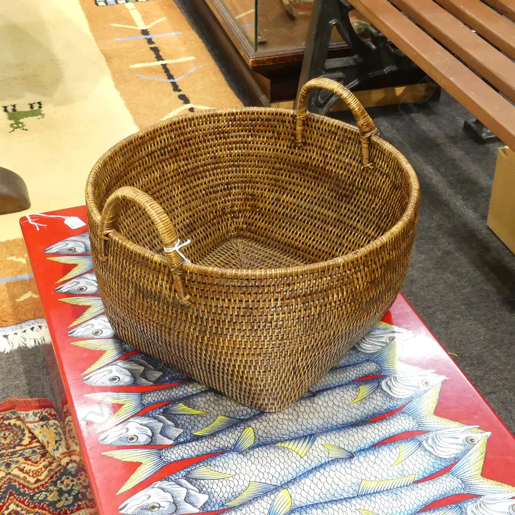 ORIENTAL WOVEN BASKET W/ HANDLES 420mm dia Image 1++