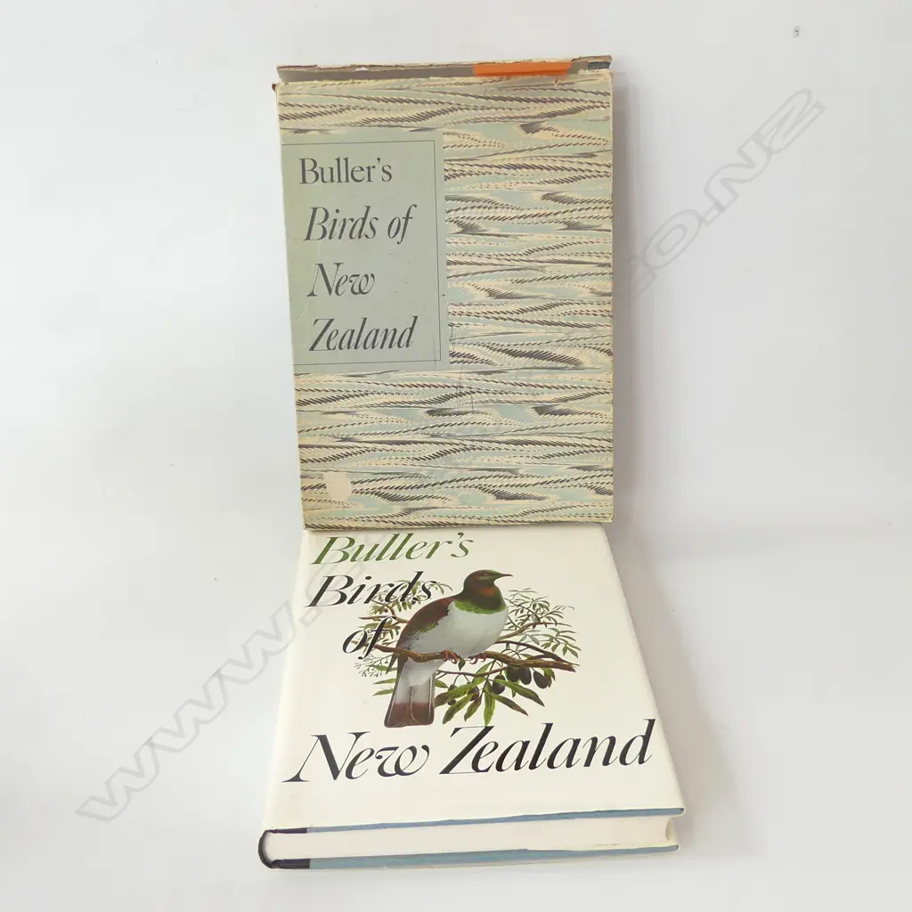 BULLER'S BIRDS OF NEW ZEALAND - IN CARDBOARD COVER (DAMAGED) BOOK IN GOOD COND.  Image 1++