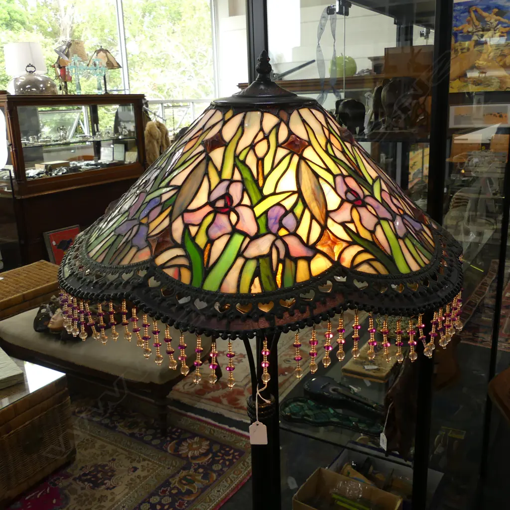 TIFFANY STYLE FLOOR LAMP 1570mmH - WORKING Image 1++