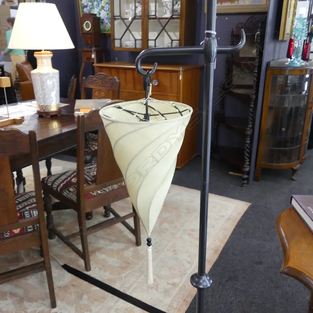 VENETIAN STYLE FLOOR LAMP w. SILK SHADE H.1440mm Image 1++