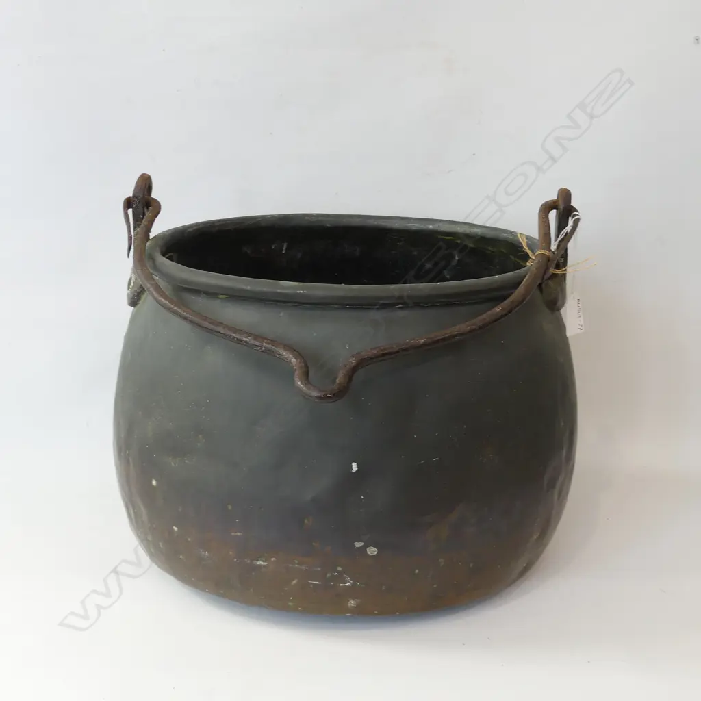LG HEAVY ENGLISH VINTAGE COAL BUCKET WITH SWING HANDLE  H. 285MM Image 1++
