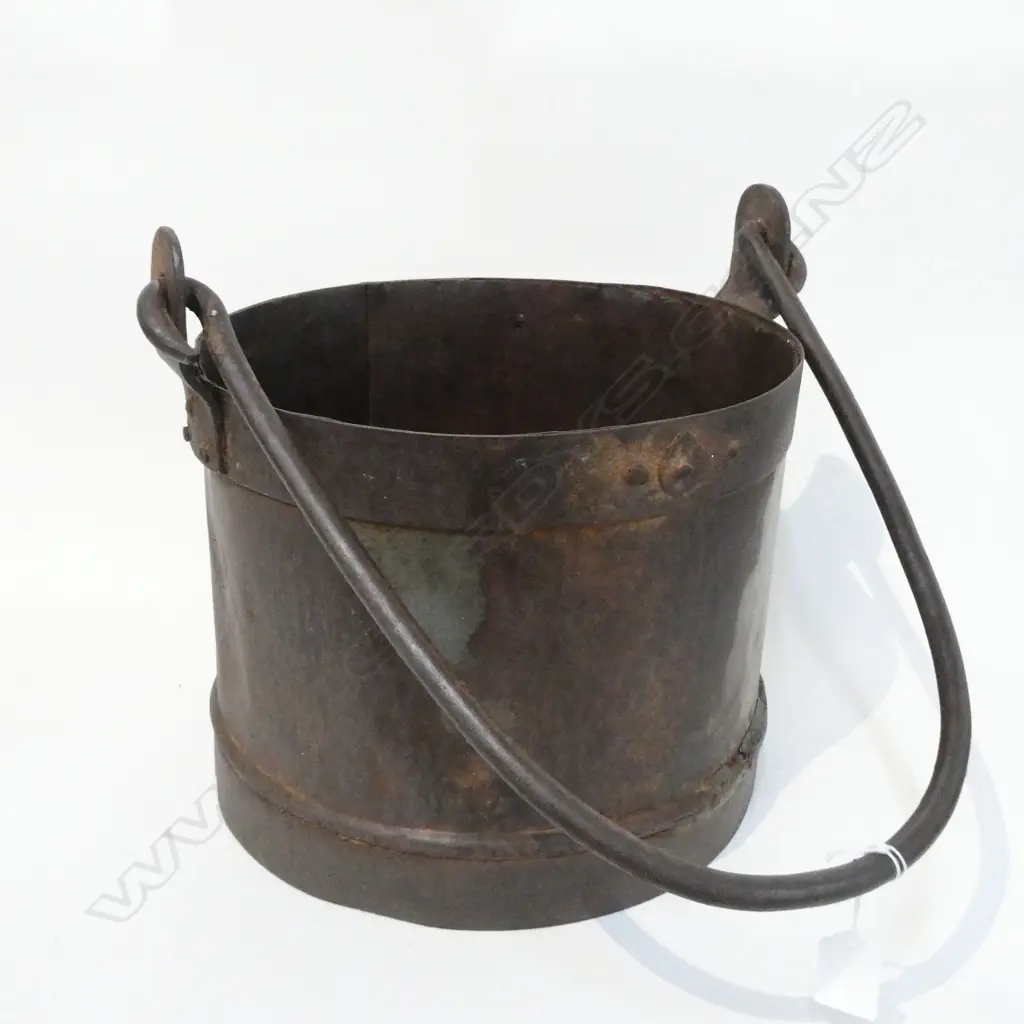VINTAGE METAL BUCKET RIVOTED DETAIL Dia.280mm Image 1++