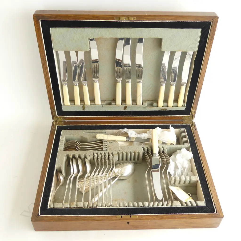 BOXED PLATED CUTLERY SET WITH SOME PARTS MISSING Image 1++