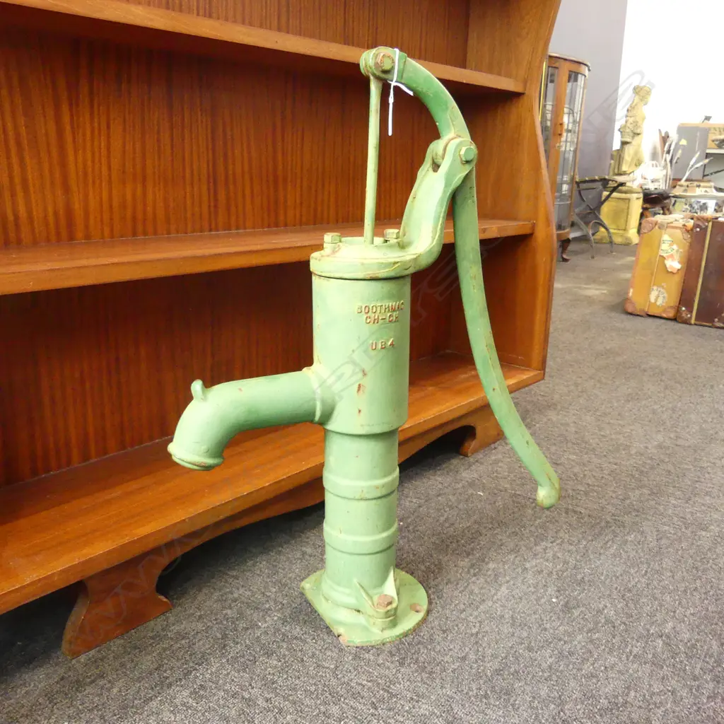 ANTIQUE CAST IRON NZ HAND OPERATED WATER PUMP- CHRISTCHURCH 650mmH  Image 1++
