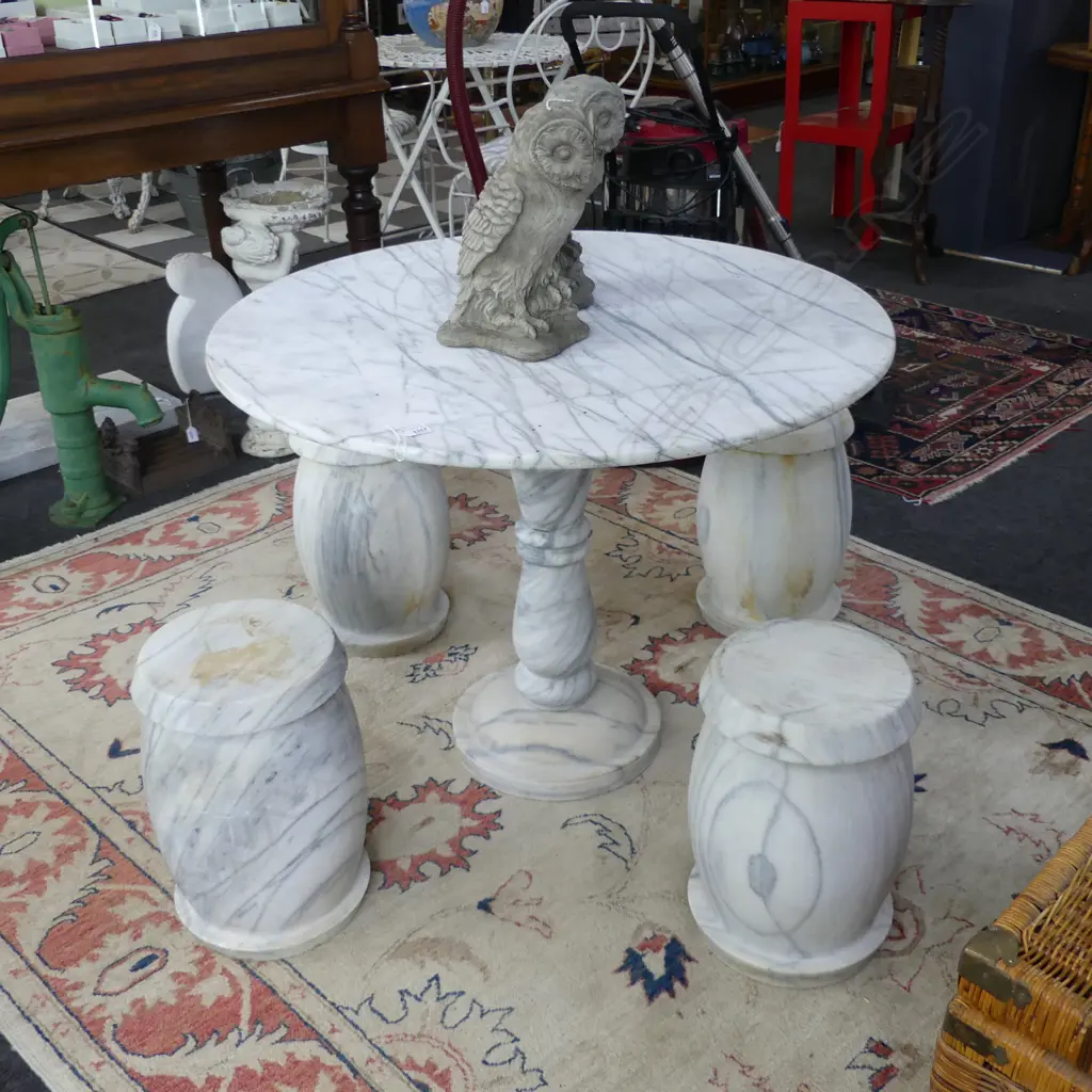 MARBLE OUTDOOR TABLE 920mm dia & 4 STOOLS Image 1++