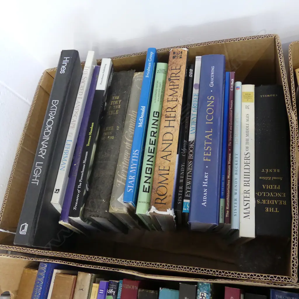 BOX OF ASST BOOKS Image 1++