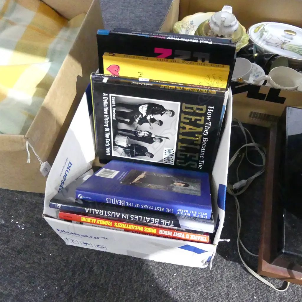 BOX LOT BEATLES BOOKS Image 1++