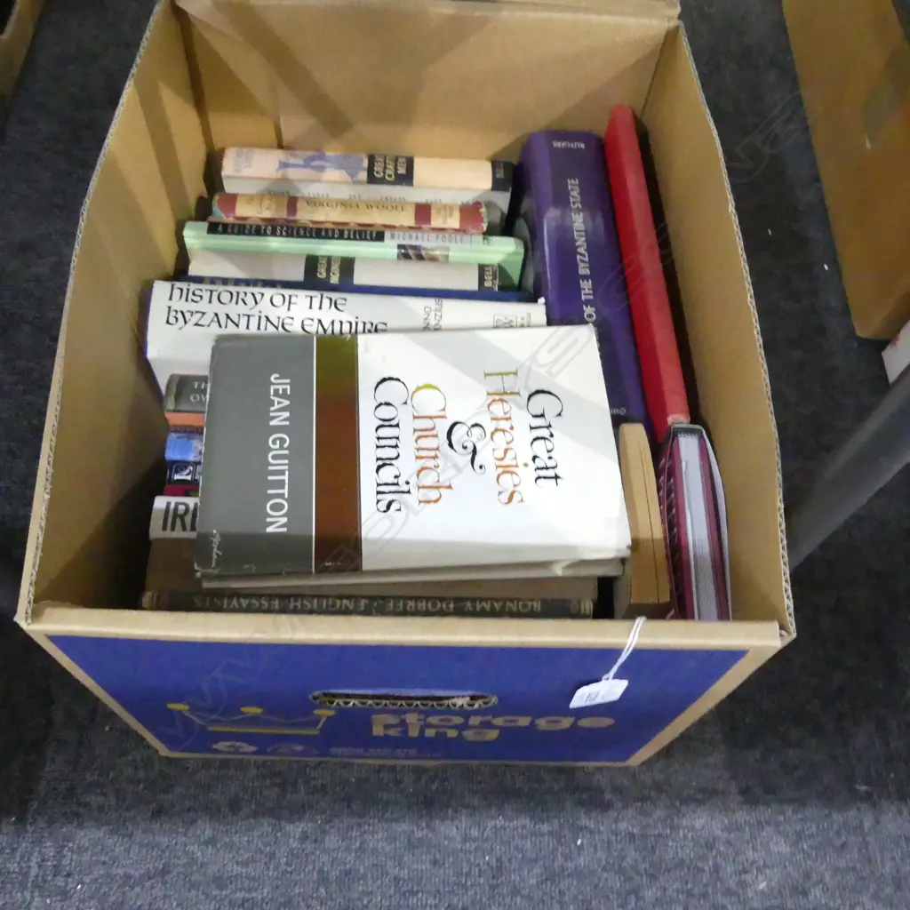 BOX OF ASST BOOKS Image 1++