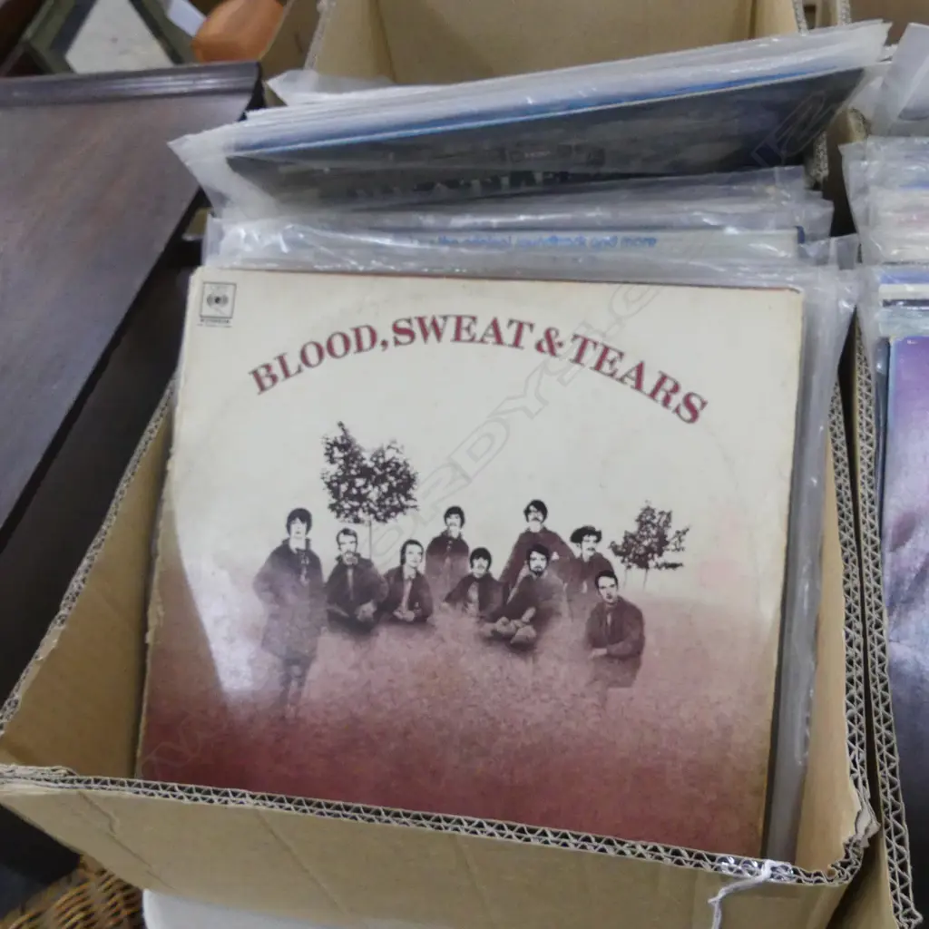 GOOD BOX LOT VINYL RECORDS Image 1++