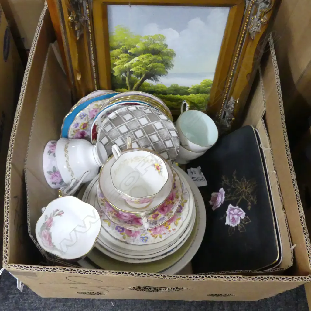 BOX LOT ARTWORKS, CROWN LYNN, CHINA ETC Image 1++