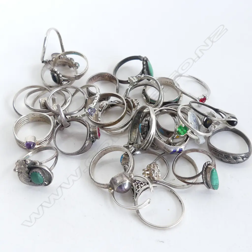 36 SMALL STG RINGS 56 GRAMS Image 1++