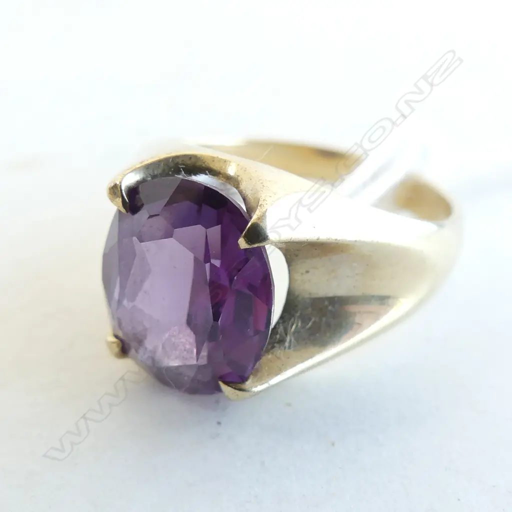 9CT GOLD & FAUX ALEXANDRITE RING 6.5 GRAMS ##RTV## Image 1++
