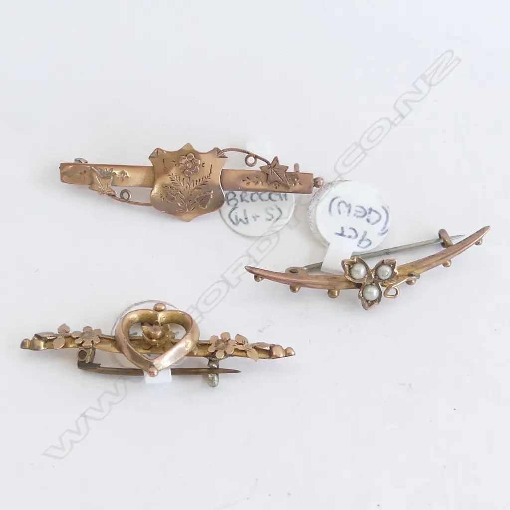 3x VICTORIAN 9CT BAR BROOCHES 4.8gms Image 1++