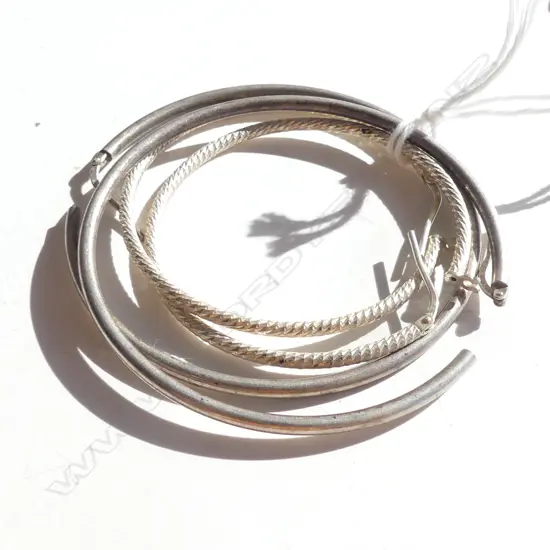 2 PRS LARGE STG SILVER HOOP EARRINGS DIA 52 & 43MM