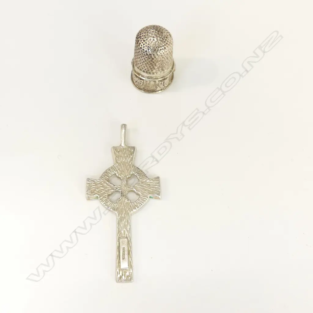 SILVER PANTHER HEAD THIMBLE + CROSS PENDANT Image 1++