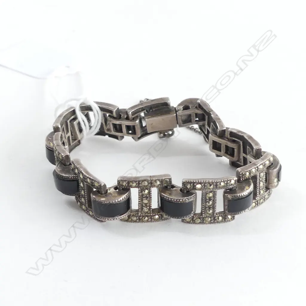 SILVER ONYX & MARCASITE ART DECO STYLE BRACELET Image 1++