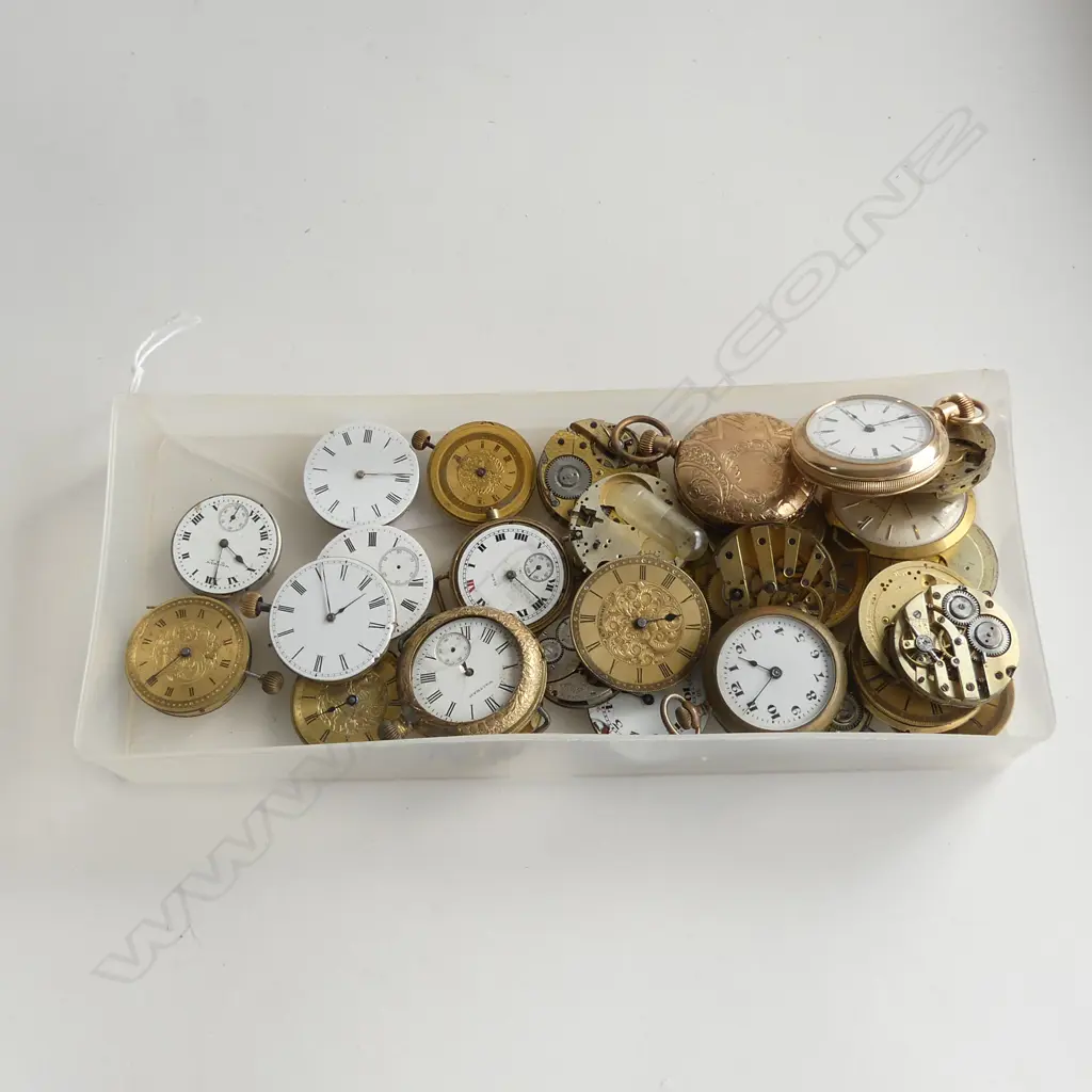 ASST. VINTAGE WATCH MOVEMENTS ETC Image 1++