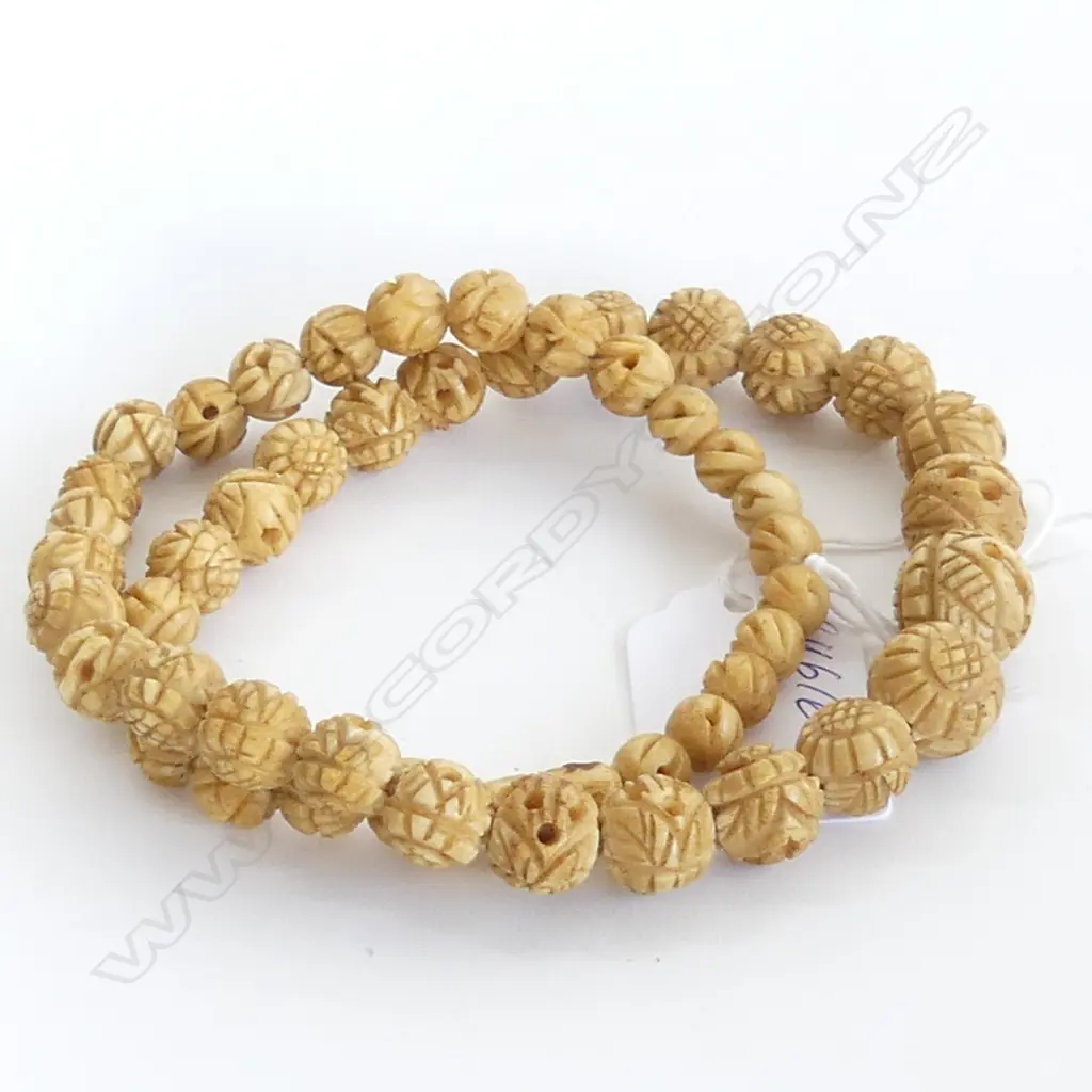 ANTIQUE CARVED BONE BEAD NECKLACE Image 1++