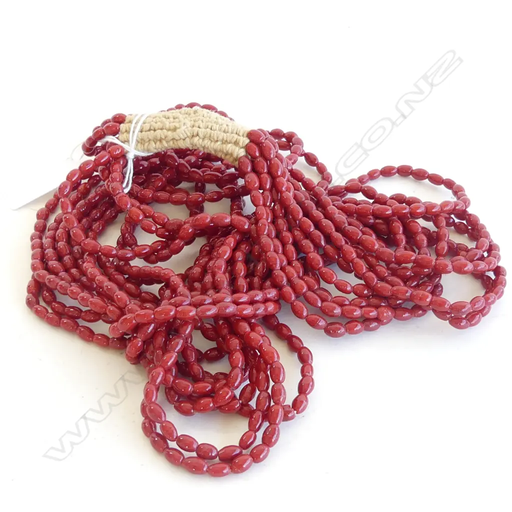 10 STRAND PACIFIC RED GLASS BEAD NECKLACE Image 1++