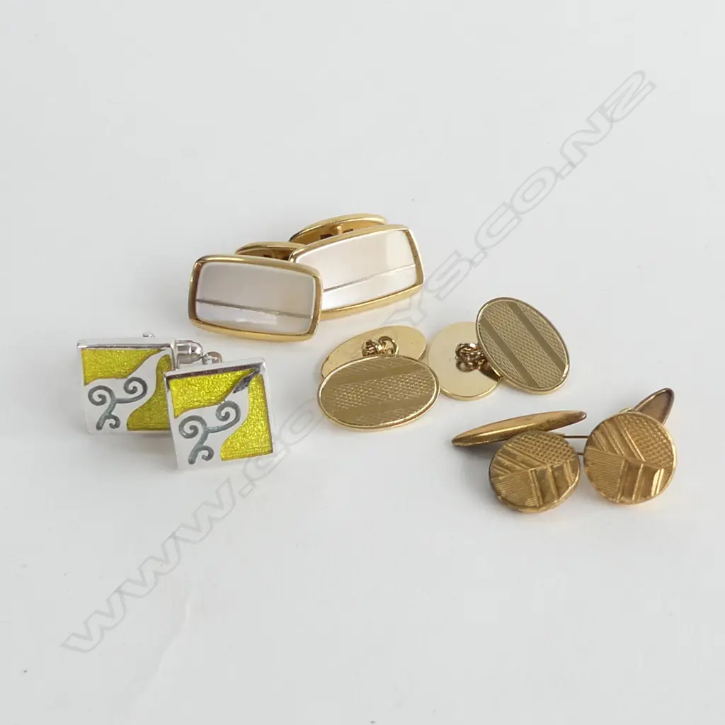 4 PRS CUFF LINKS; 3 GOLD PLATED + 1 SILVER & ENAMEL W KORU Image 1++