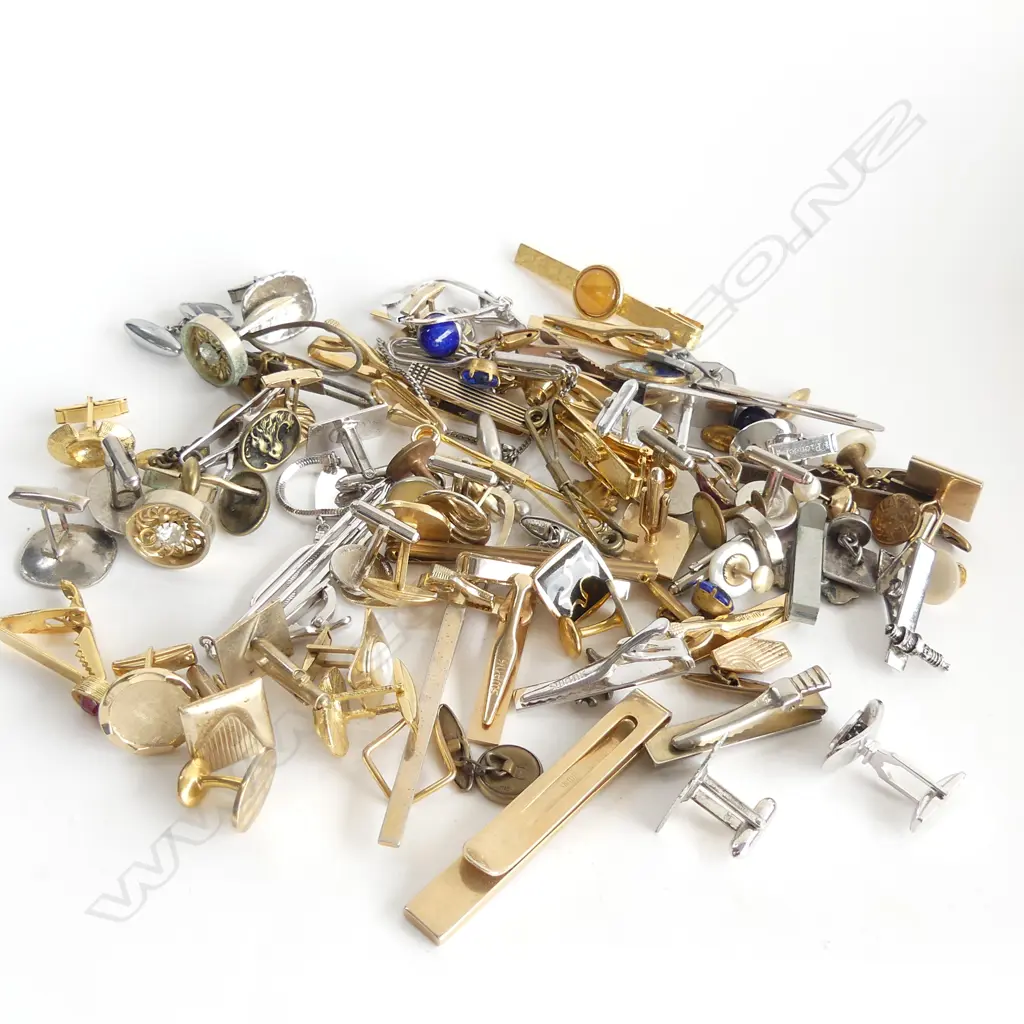ASST. CUFFLINKS & TIE PINS ETC Image 1++